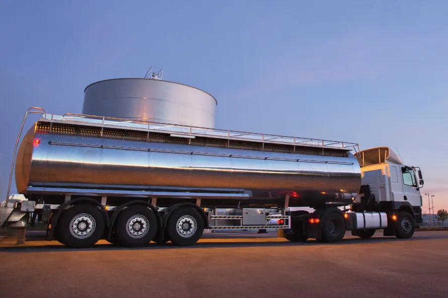 40,000-POUND BULK TANKERS